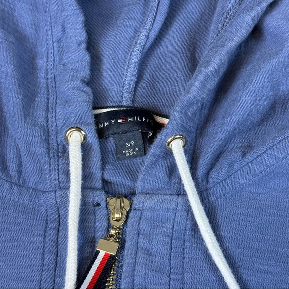 Tommy Hilfiger Women Blue Zip Up Hoodie Small EUC Logo Fast Shipping Smoke Free - Picture 2 of 4